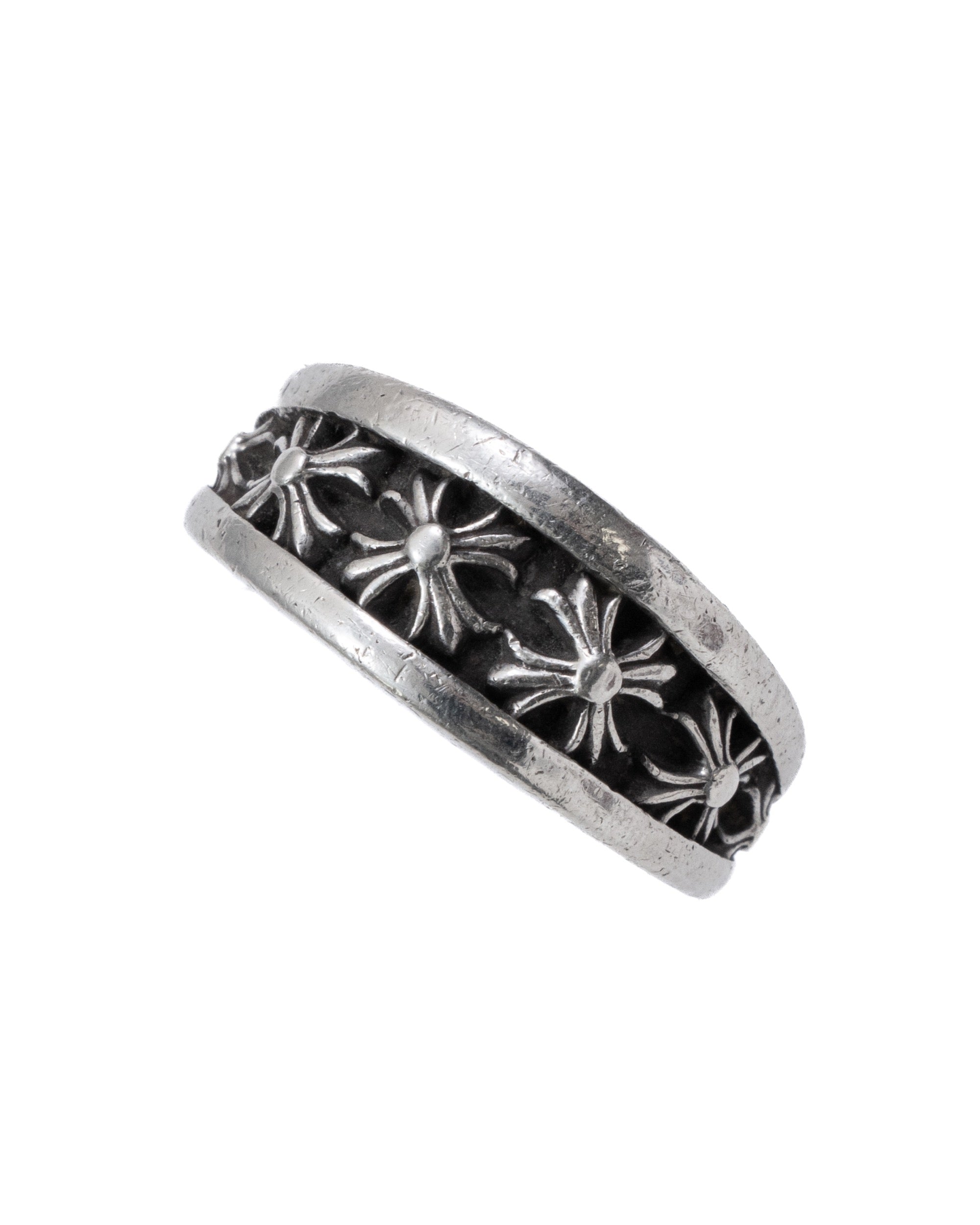 Chrome Hearts Narrow V-Band Plus Ring